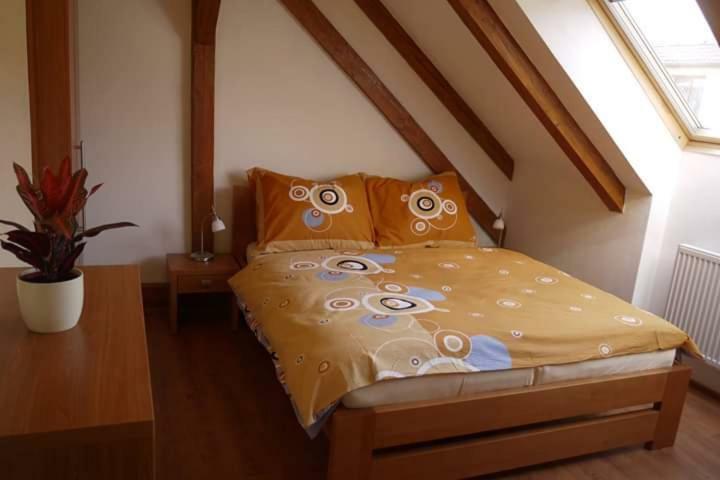 Domecek Milevsko Hotel Luaran gambar
